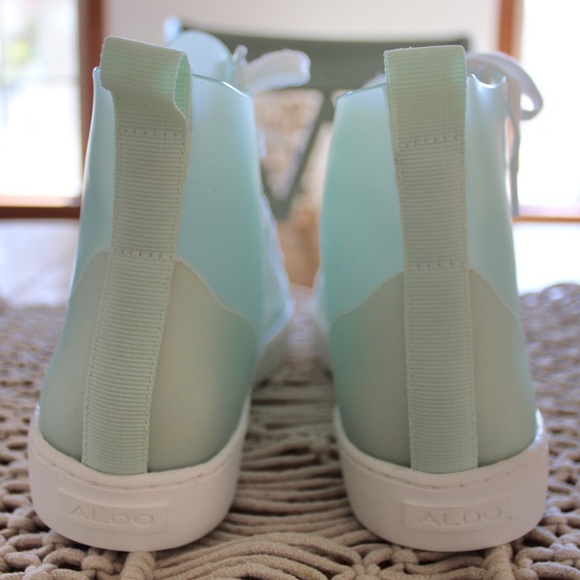 NWOT Aldo Mint Vinyl Clear Platform High Tops 6.5 37 EURO 4 UK - Picture 4 of 9